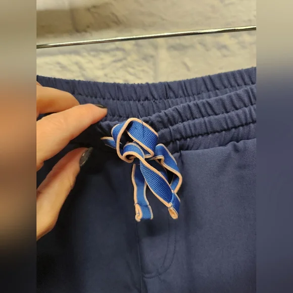 NWT Dolan Madeleine High Waisted 8-Pocket CORE Scrub Pant In Navy Various Sizes - Picture 10 of 13